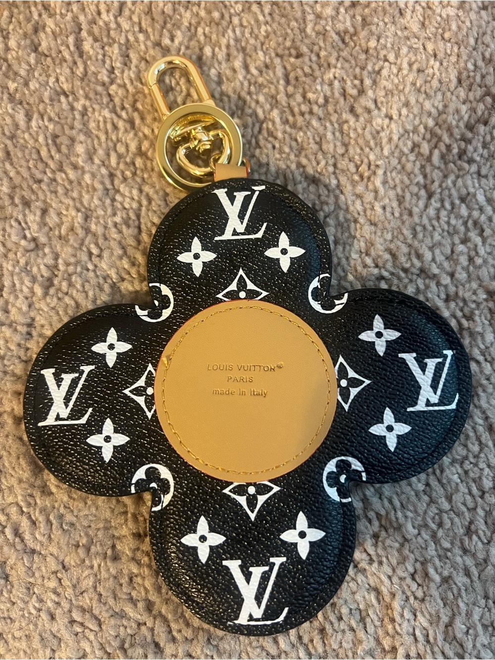 Louis Vuitton Black Monogram Flower Key Holder with Tan Center - Picture 5 of 14